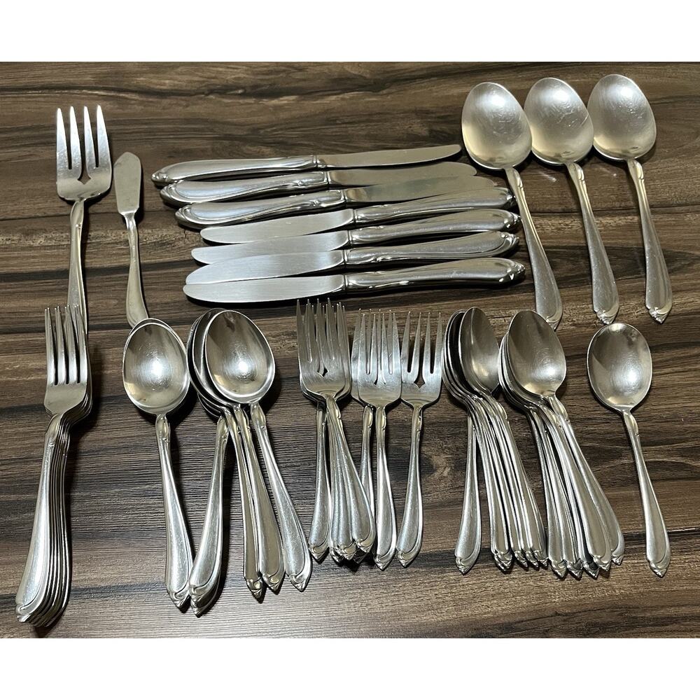 Oneidacraft Deluxe Stainless Flatware "Shasta" Pattern 48 PCS Spoons Frks Srvg